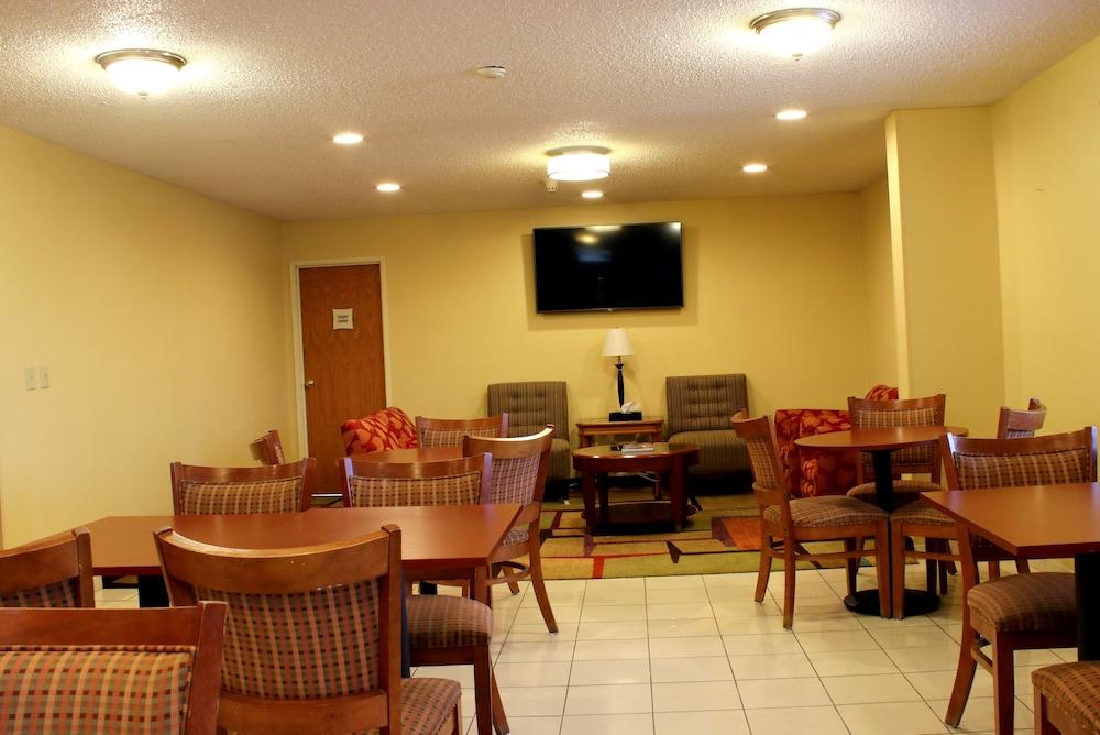 Days Inn & Suites By Wyndham Bloomington/Normal Il Kültér fotó
