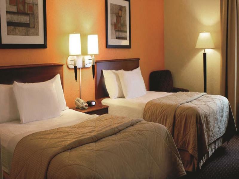 Days Inn & Suites By Wyndham Bloomington/Normal Il Kültér fotó